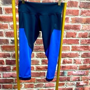 Body Love Black & Blue Leggings Size Small